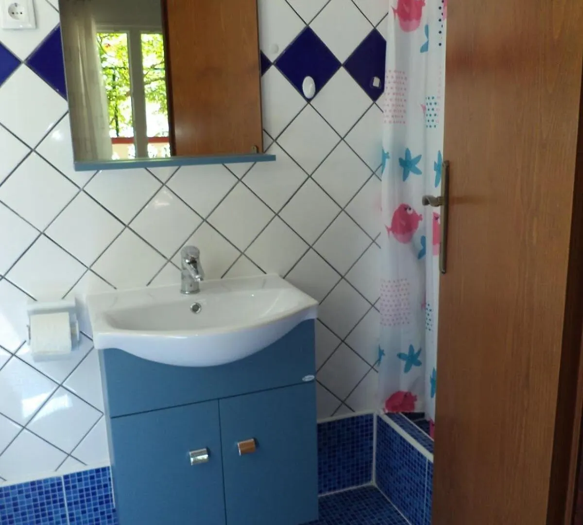 Apartments Grga - 300M To The Sea Lopar