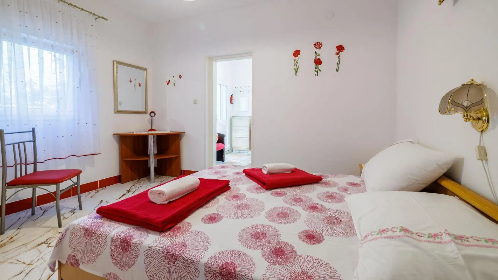 Apartments Grga - 300M To The Sea Lopar