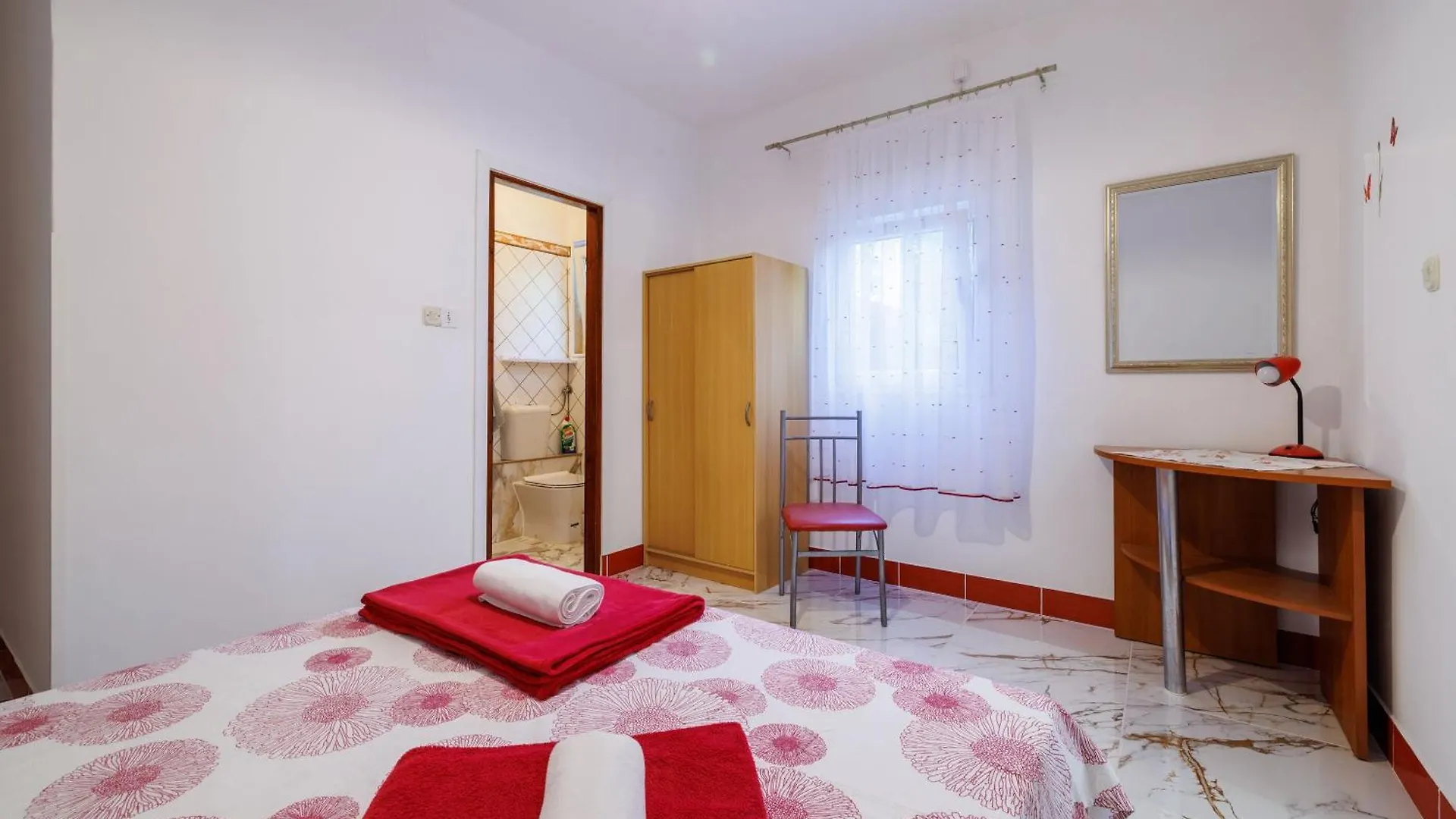 Apartments Grga - 300M To The Sea Lopar