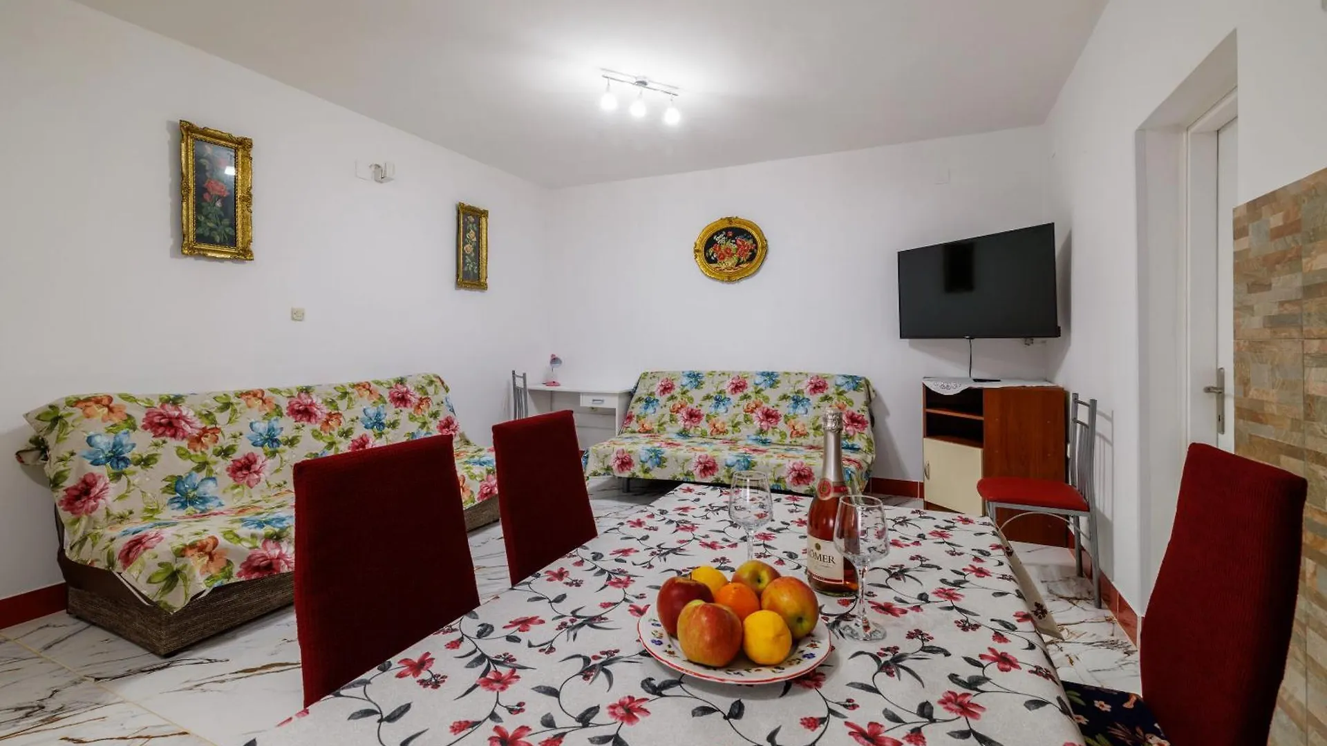 Apartments Grga - 300M To The Sea Lopar
