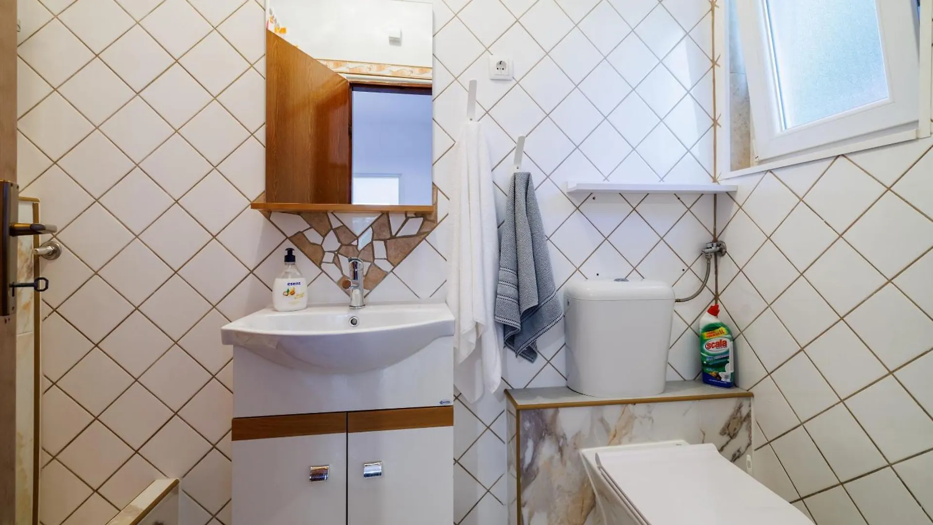 Apartments Grga - 300M To The Sea Lopar